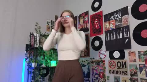 Snapshot of kenyattawestermark chatting on 12.21.25 Lisa online show from 12.21.25