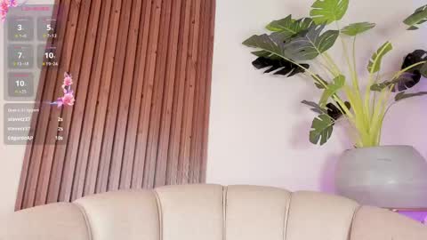 Keny Kitty  Onlyfans Kenayfoxx online show from 04.29.26