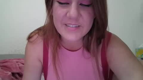 Snapshot of kenzbenz chatting on 09.23.25 KenzBenz online show from 09.23.25