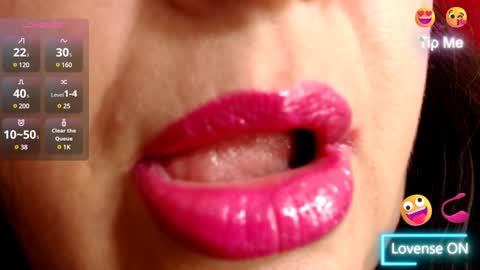 K E R L Y online show from 02.04.25