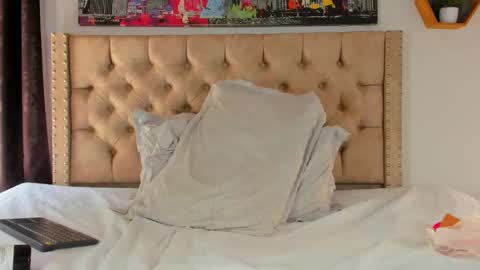 Kery Hillson online show from 01.12.25