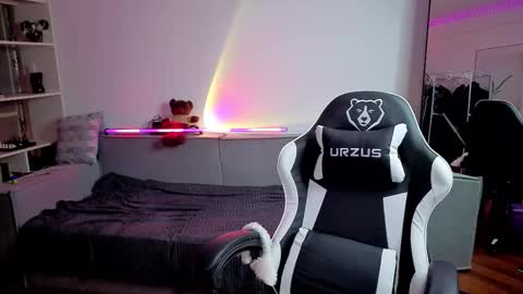 Kessy online show from 09.19.25