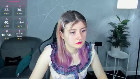 Snapshot of keta_haa chatting on 12.17.25 Keta online show from 12.17.25