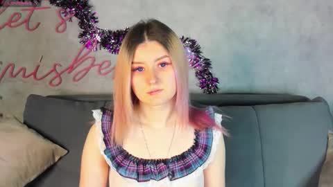 Snapshot of keta_haa chatting on 12.22.25 Keta online show from 12.22.25