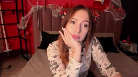 KatrinaKetrin online show from 10.19.25