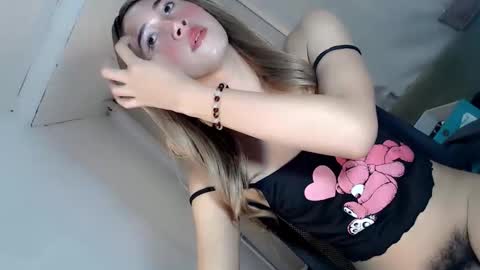 Snapshot of kettlyn18 chatting on 10.26.25 kettlyn18 online show from 10.26.25