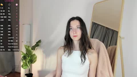 kettyIm a simple girl who likes gifts Lovense is activeThere are legends that in this room all your wish can come true online show from 10.08.25