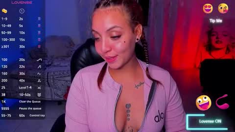 Snapshot of ketzia_doll chatting on 10.10.25 Ketzia online show from 10.10.25