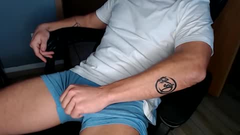 Snapshot of keulngtd chatting on 11.02.25 Sir Phillippe online show from 11.02.25