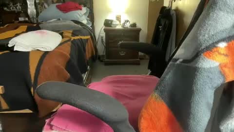 kev92569 online show from 01.15.25