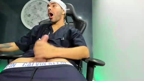 Snapshot of kevin_bronx chatting on 12.11.24 Kevin online show from 12.11.24