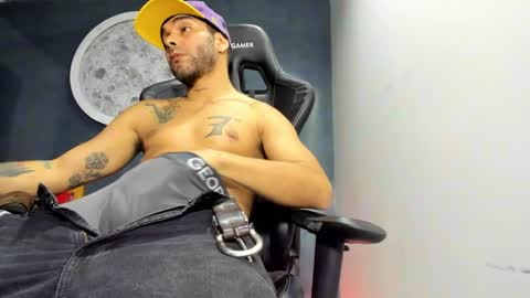 Snapshot of kevin_bronx chatting on 12.20.24 Kevin online show from 12.20.24