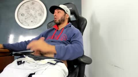 Snapshot of kevin_bronx chatting on 02.10.25 Kevin online show from 02.10.25