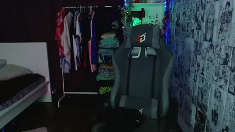 Snapshot of kevin_joestar chatting on 01.08.25 Kevin online show from 01.08.25