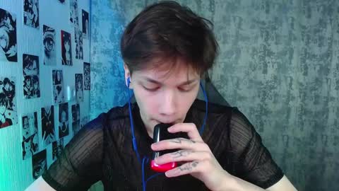 Snapshot of kevin_joestar chatting on 10.22.25 Kevin online show from 10.22.25