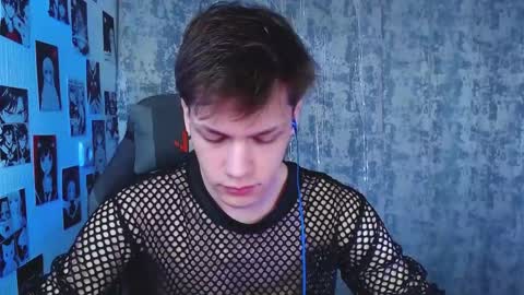 Snapshot of kevin_joestar chatting on 11.29.25 Kevin online show from 11.29.25