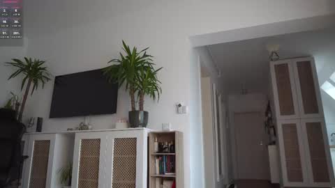 Snapshot of kevinandresxx chatting on 10.07.25 Kevin online show from 10.07.25