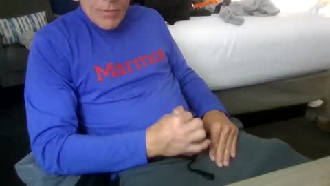 Snapshot of kevinj6969 chatting on 10.27.25 kevinj6969 online show from 10.27.25