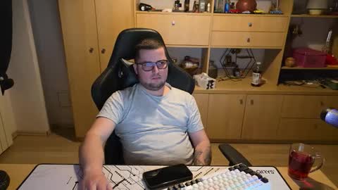 Snapshot of kevinnlovely95 chatting on 03.11.26 Kevinn online show from 03.11.26