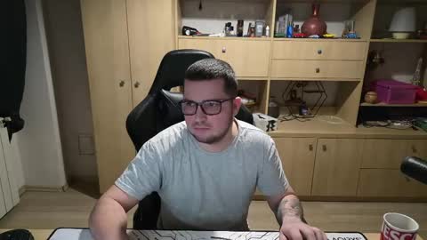 Snapshot of kevinnlovely95 chatting on 03.12.26 Kevinn online show from 03.12.26