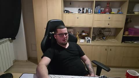 Snapshot of kevinnlovely95 chatting on 03.14.26 Kevinn online show from 03.14.26