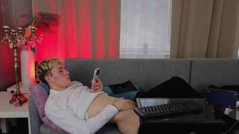 Snapshot of kevinparke chatting on 04.02.26 Kevin online show from 04.02.26