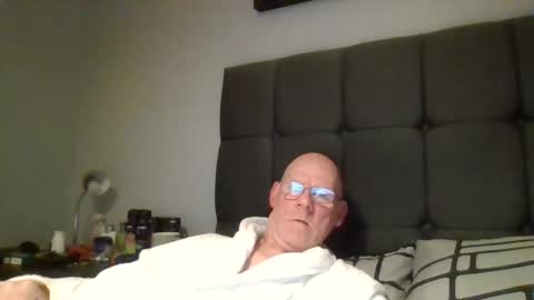 kevlooking4sez online show from 12.06.24