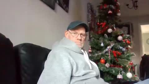 kevlooking4sez online show from 12.15.24