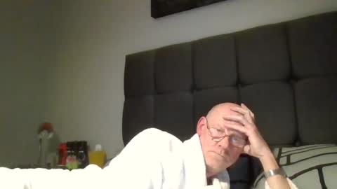 kevlooking4sez online show from 01.24.25