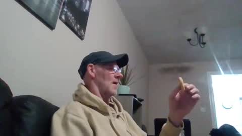 kevlooking4sez online show from 02.22.25