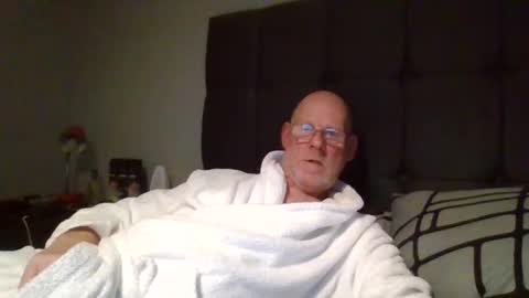 kevlooking4sez online show from 02.27.25