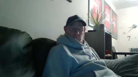 kevlooking4sez online show from 09.23.25