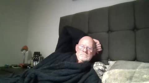 kevlooking4sez online show from 09.27.25