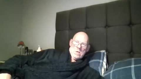 kevlooking4sez online show from 02.05.26