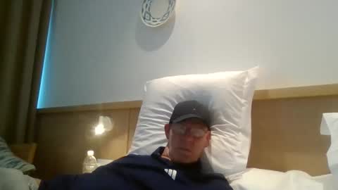 kevlooking4sez online show from 05.05.26