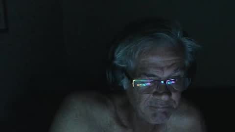 Snapshot of kevwestunder9696 chatting on 02.21.25 kevwestunder9696 online show from 02.21.25