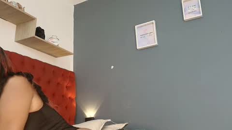 Keyla  online show from 10.24.25