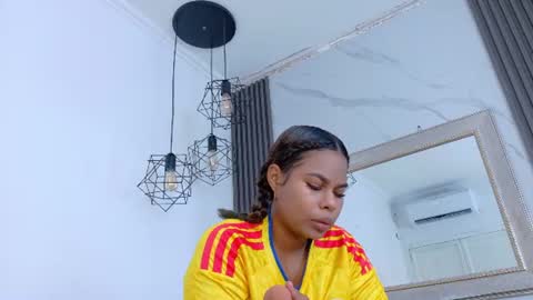 Snapshot of keyla_mejia chatting on 06.27.26 Keyla online show from 06.27.26