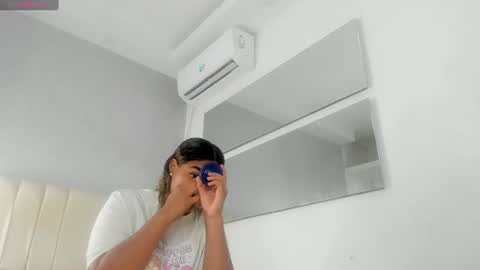 Snapshot of keyla_mejia chatting on 07.10.26 Keyla online show from 07.10.26