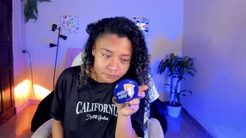 Snapshot of keyla_roberts_ chatting on 02.02.25 Adhara. Help me reach 100 likes online show from 02.02.25