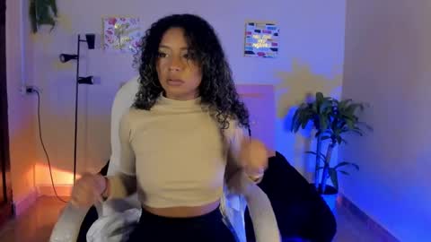 Snapshot of keyla_roberts_ chatting on 02.09.25 Adhara. Help me reach 100 likes online show from 02.09.25