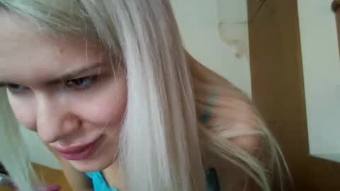 Snapshot of keylala chatting on 02.08.25 Keyla online show from 02.08.25