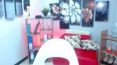 Snapshot of keylathomson chatting on 01.08.25 Keyla online show from 01.08.25