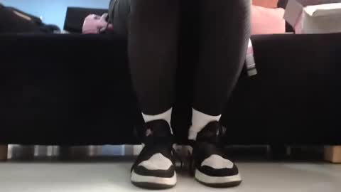 Snapshot of keylie_saenz28 chatting on 02.19.25 online show from 02.19.25