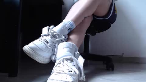 Snapshot of keylie_saenz28 chatting on 11.22.25 online show from 11.22.25