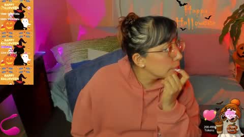 Danna Sofia online show from 10.23.25