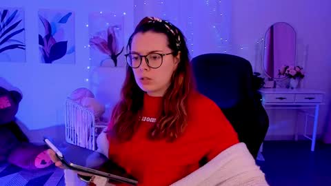 Snapshot of keytsilvas chatting on 12.21.24 Keyt online show from 12.21.24