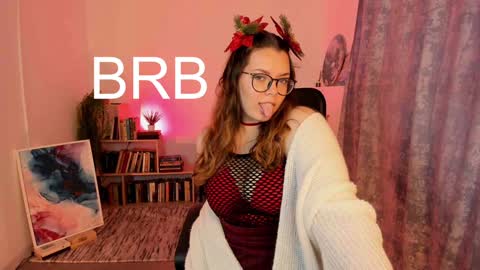 Snapshot of keytsilvas chatting on 12.29.24 Keyt online show from 12.29.24