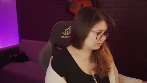 Snapshot of keytsilvas chatting on 01.08.25 Keyt online show from 01.08.25