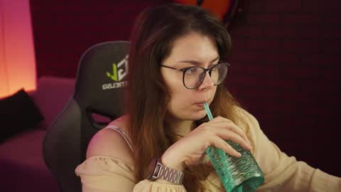 Snapshot of keytsilvas chatting on 01.19.25 Keyt online show from 01.19.25